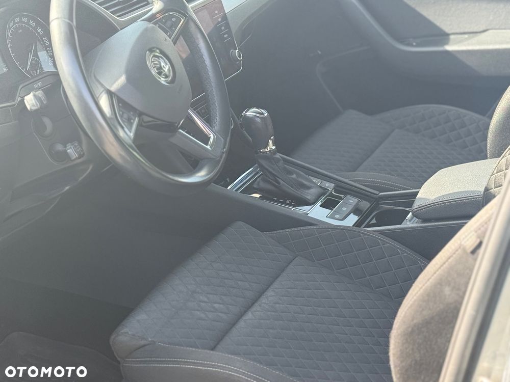 Skoda Superb 2.0 TDI Style DSG - 9