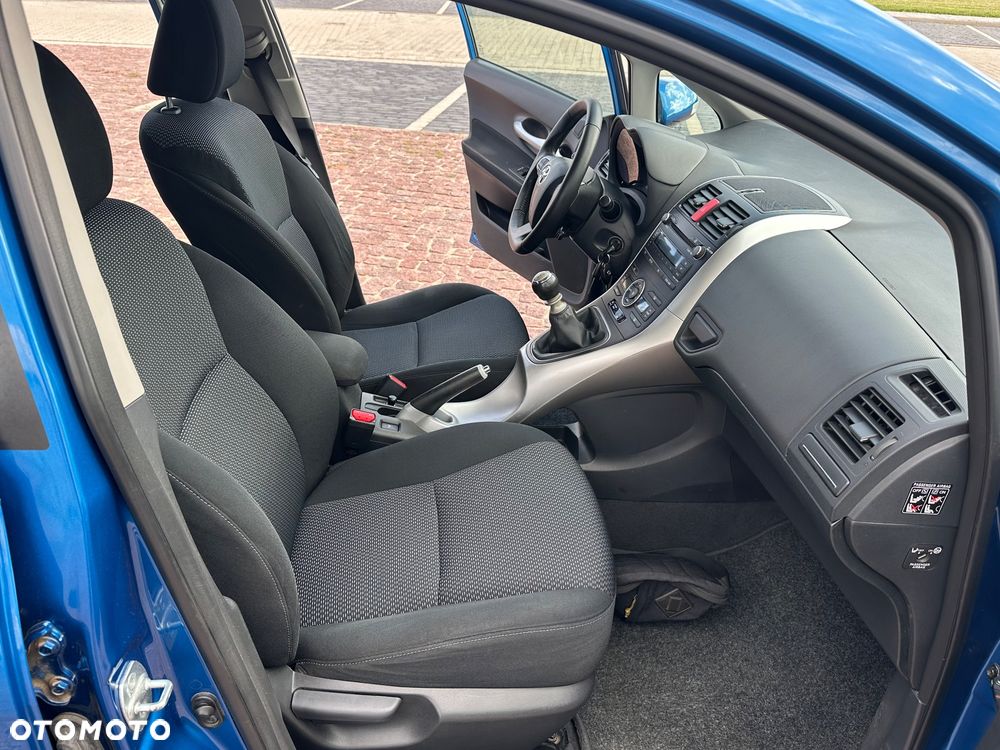 Toyota Auris 1.6 Edition - 9