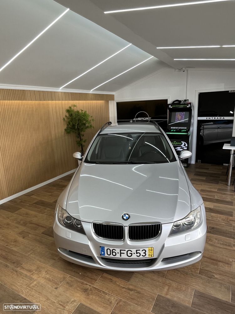 BMW 320 d EfficientDynamics - 53