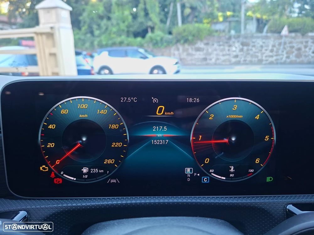 Mercedes-Benz CLA 180 d Shooting Brake AMG Line Aut. - 36