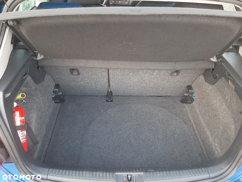 Volkswagen Polo - 17