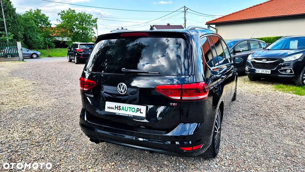 Volkswagen Touran - 13