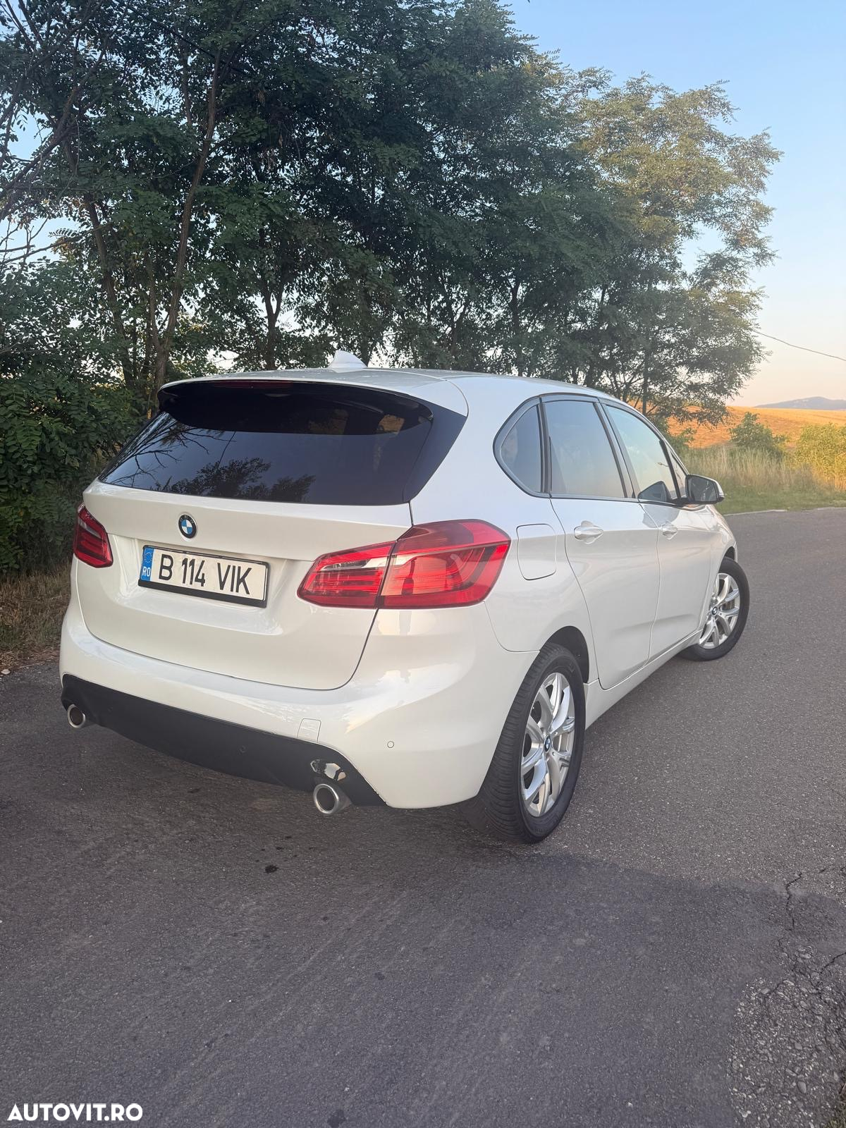 BMW Seria 2 218d xDrive AT - 5