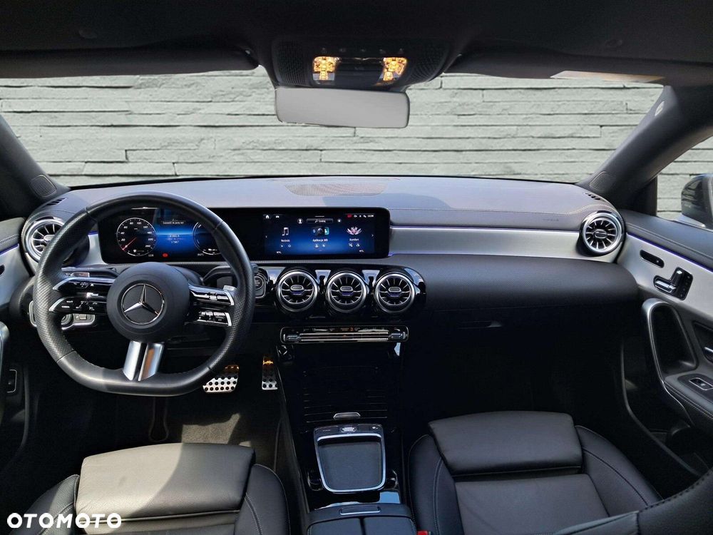 Mercedes-Benz CLA - 9