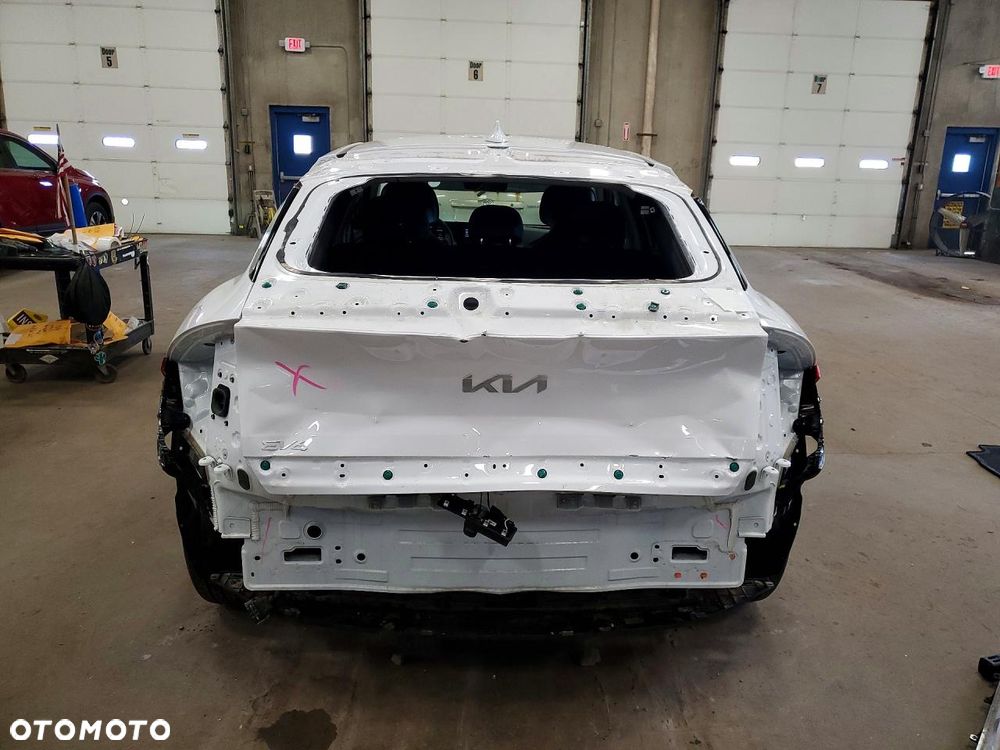 Kia EV6 - 7
