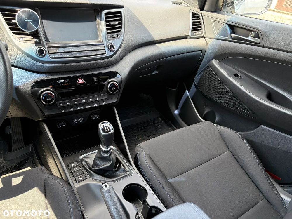 Hyundai Tucson blue 1.6 GDi 2WD Passion - 14