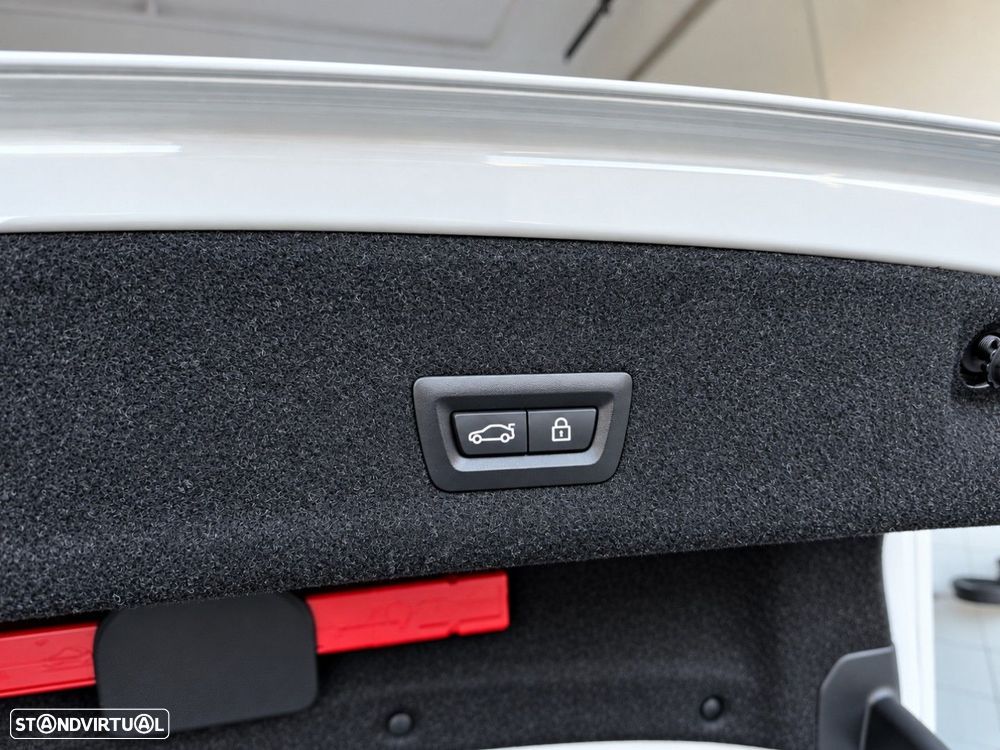 BMW 318 d Line Sport Auto - 16