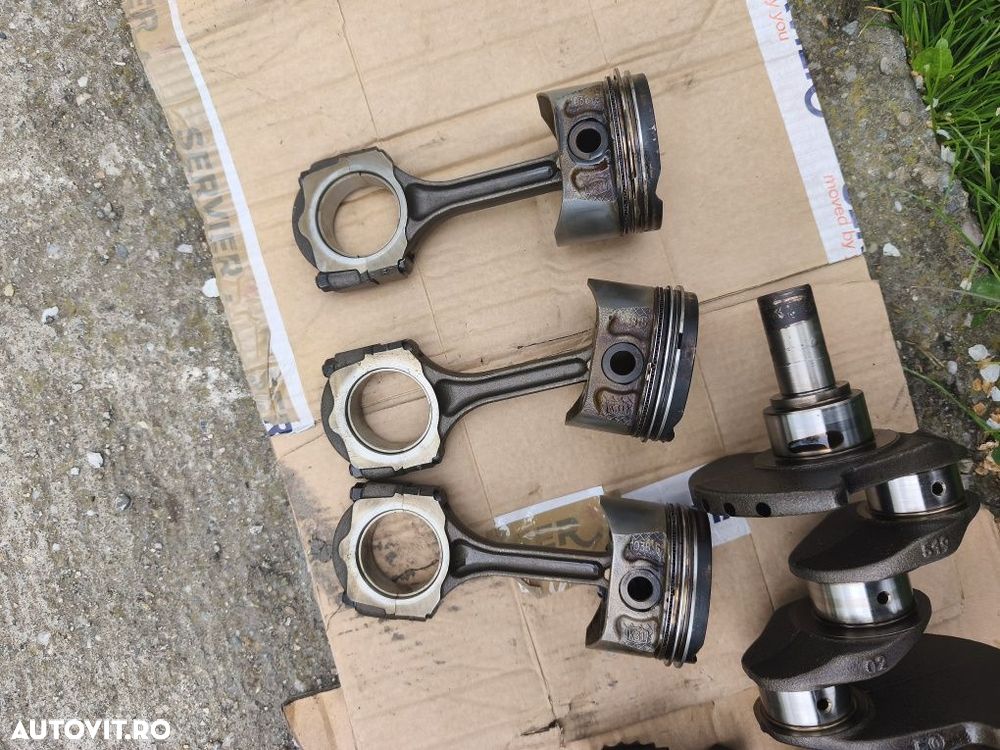 Vibrochen pistoane pompă de ulei 1.6 16v Renault Megane 2 - 7