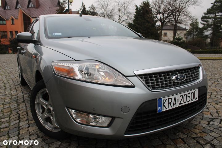 Ford Mondeo 2.0 Ambiente - 31