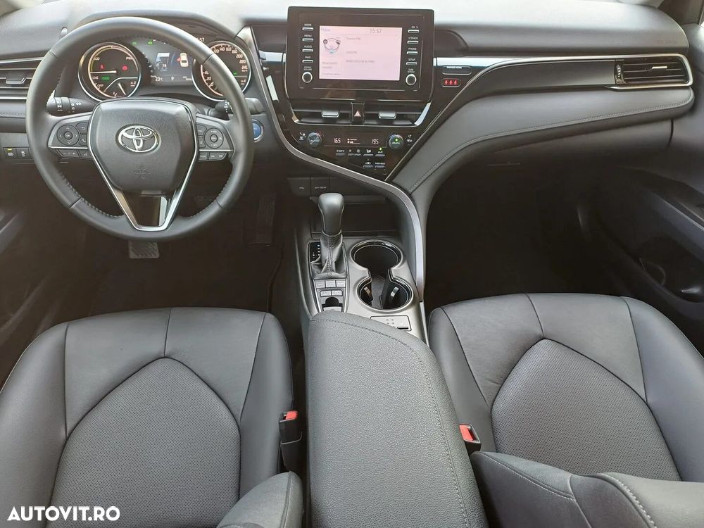 Toyota Camry 2.5 Business - 11