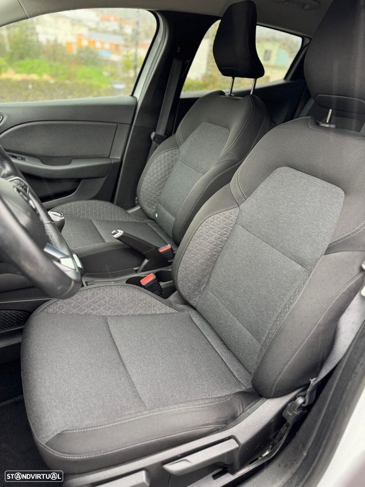 Renault Clio 1.0 TCe Limited Bi-Fuel - 9