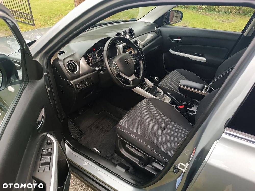 Suzuki Vitara 1.6 Premium 2WD - 9