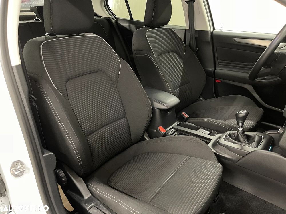 Ford Focus 1.0 EcoBoost Titanium - 10