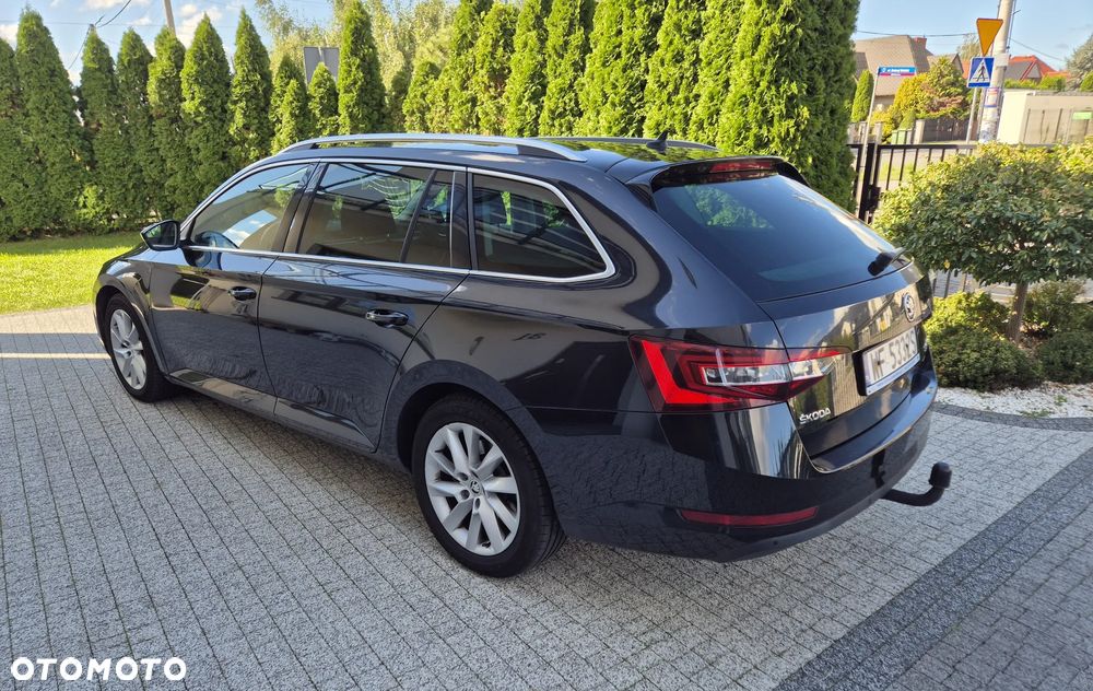 Skoda Superb 2.0 TDI 4x4 Ambition DSG - 5