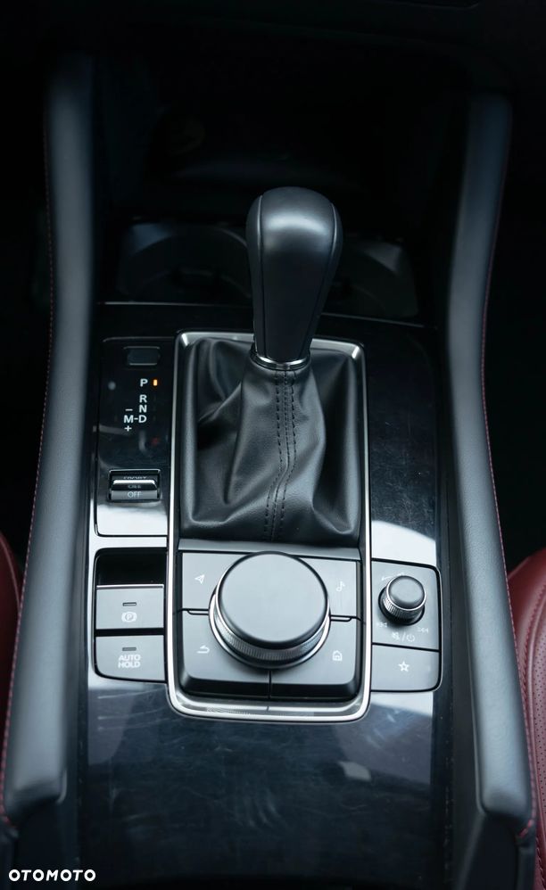 Mazda 3 - 10