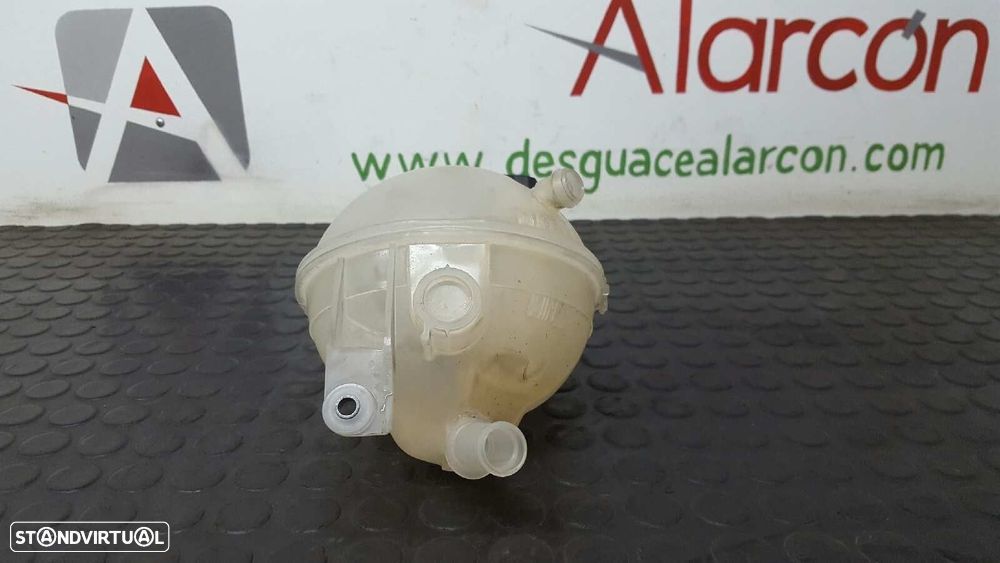 DEPOSÍTO DE EXPANSÃO CITROEN C4 BERLINA SX - 2