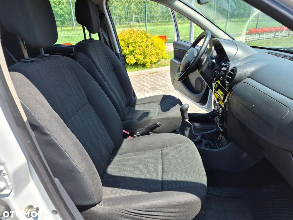 Dacia Duster dCi 90 FAP 4x2 Ambiance - 15
