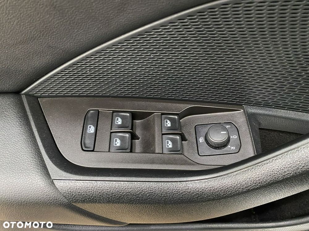 Skoda Octavia 2.0 TDI DSG Ambition - 14