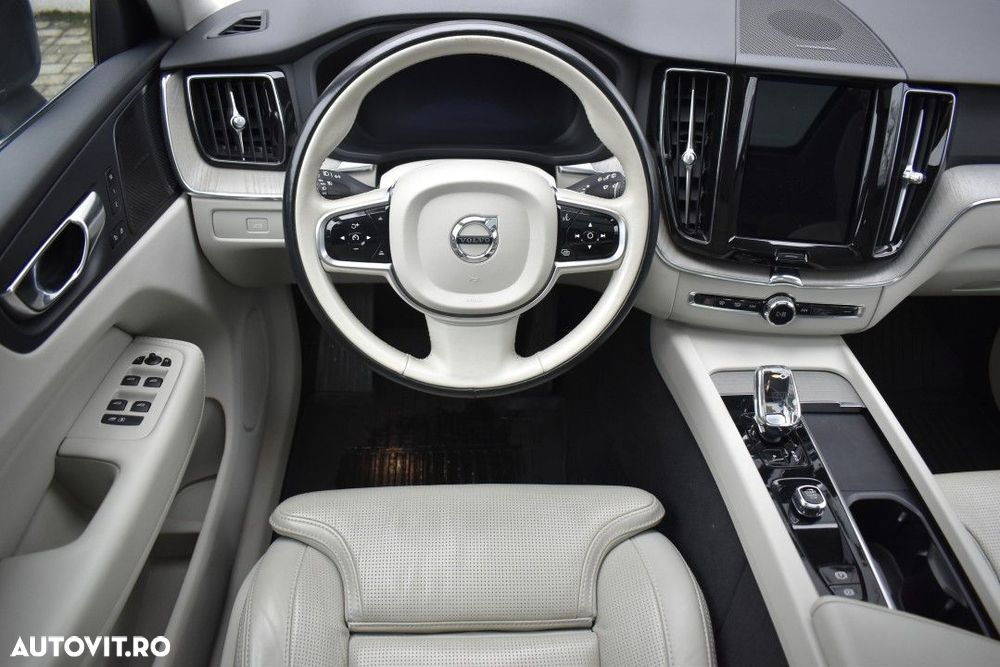 Volvo XC 60 - 11