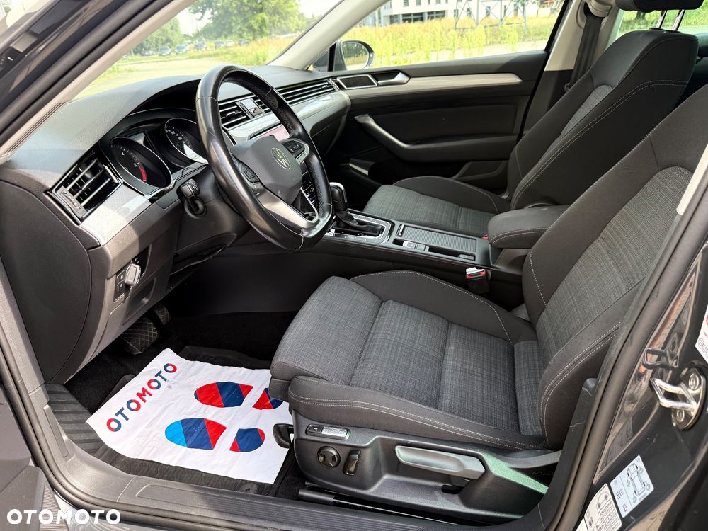 Volkswagen Passat 2.0 TDI SCR DSG Business - 14
