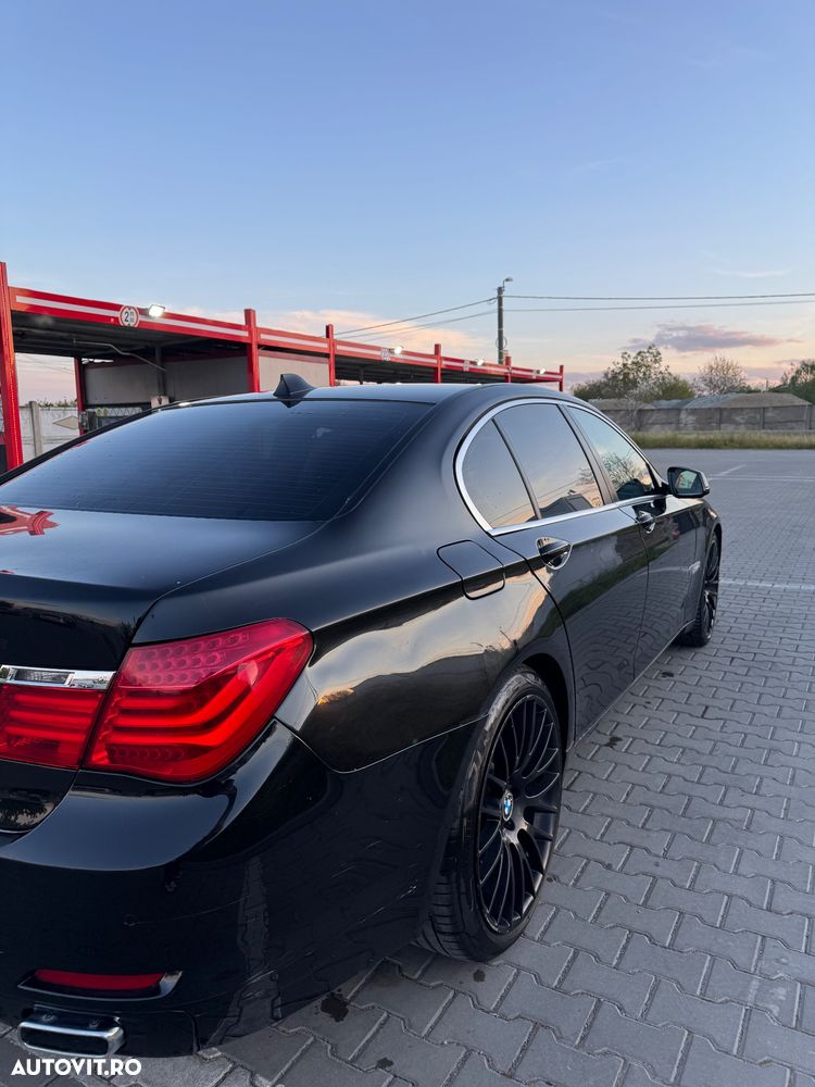 BMW Seria 7 730d Aut. - 10