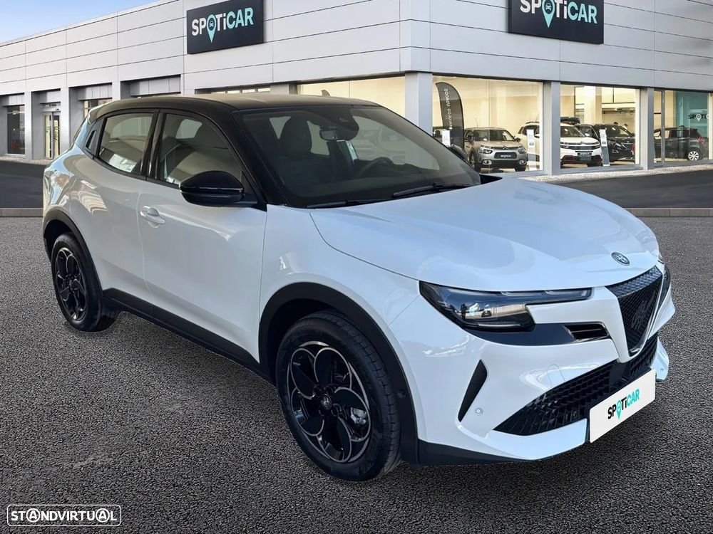 Alfa Romeo Junior 1.2 eDCT6 - 3