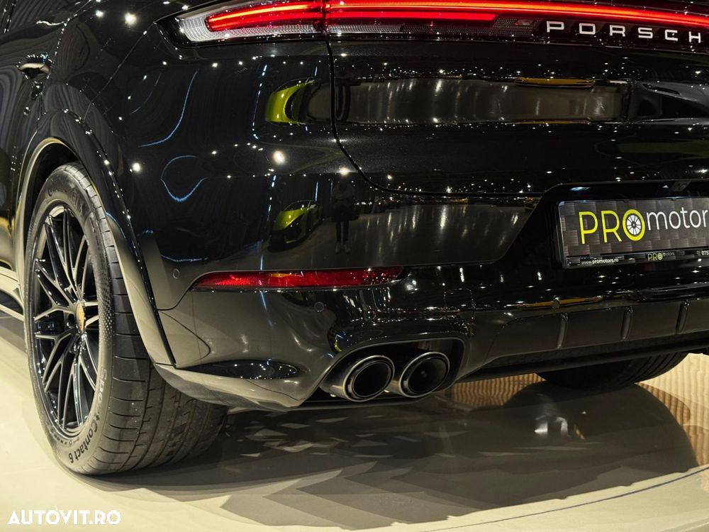 Porsche Cayenne Coupe - 10