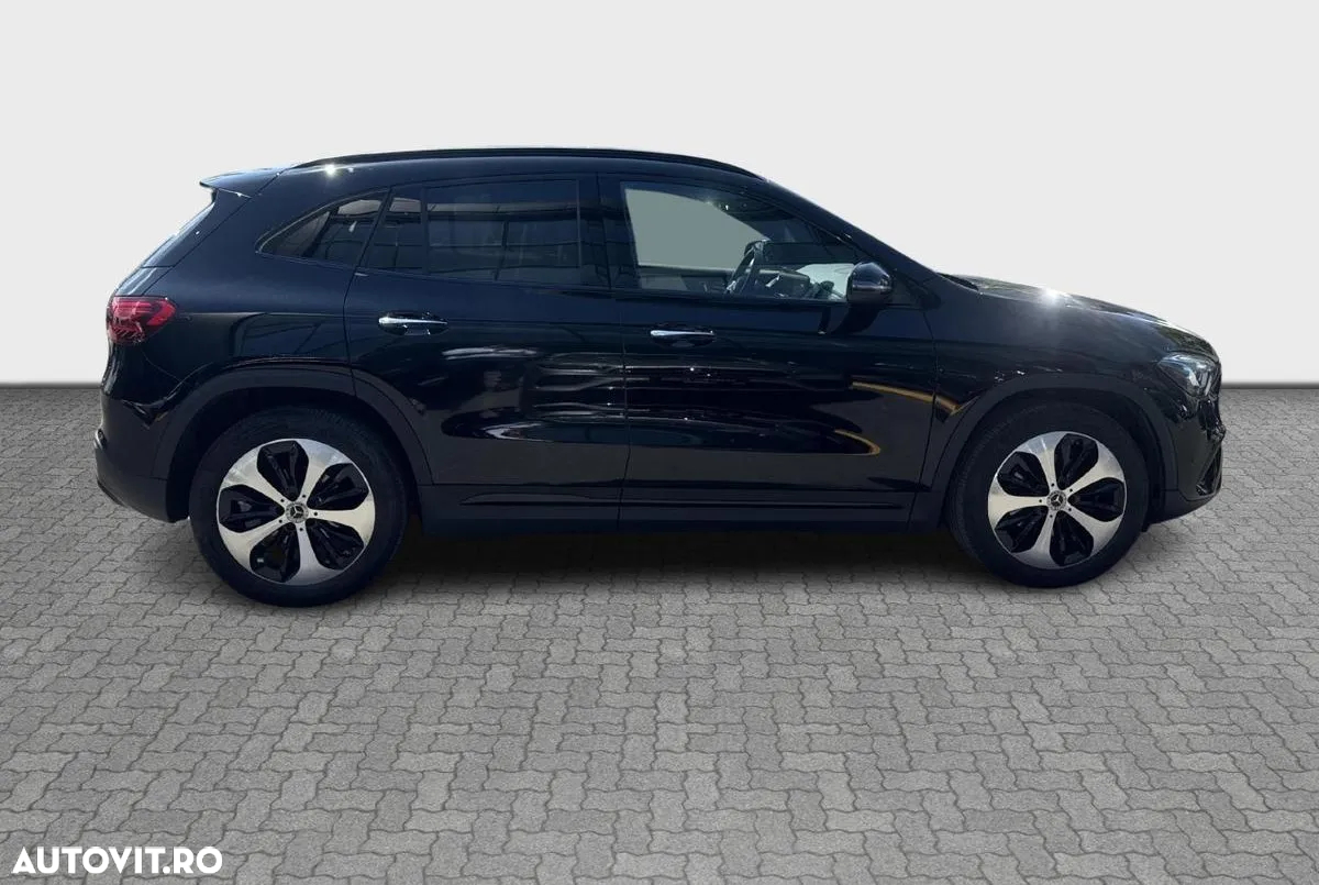 Mercedes-Benz GLA 200 d 4Matic 8G-DCT - 6