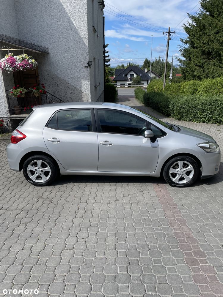 Toyota Auris 1.6 Dynamic - 3