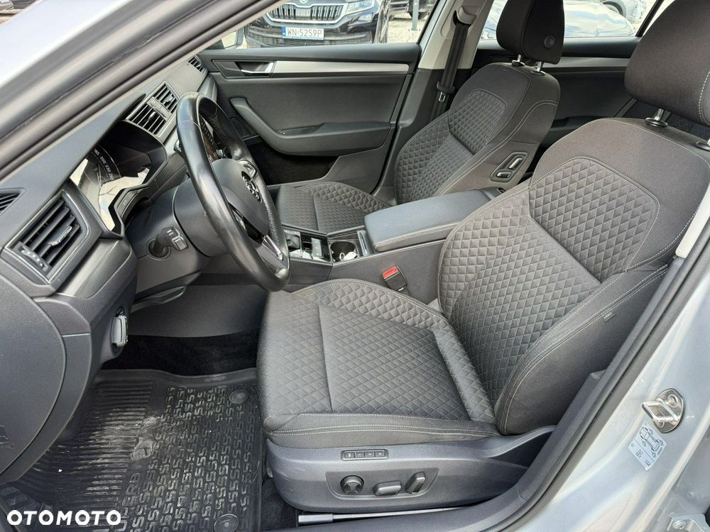 Skoda Superb 2.0 TDI 4x4 Style DSG - 17