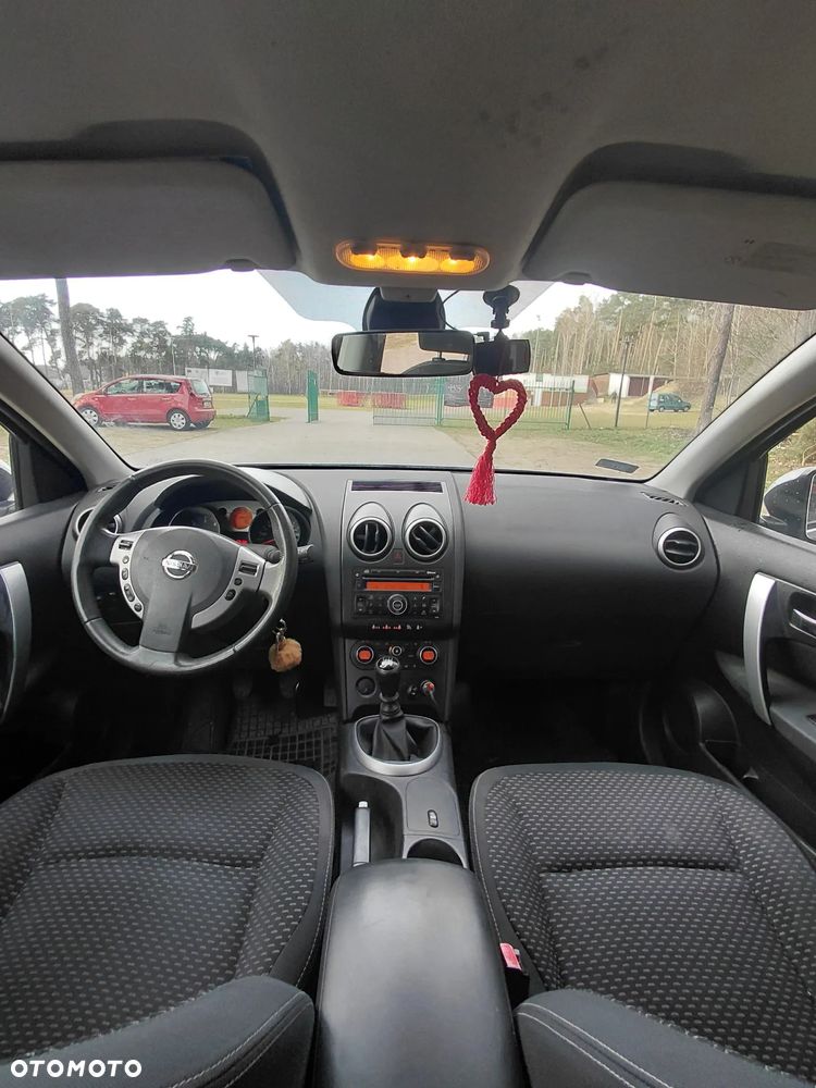 Nissan Qashqai 2.0 dCi DPF acenta - 11