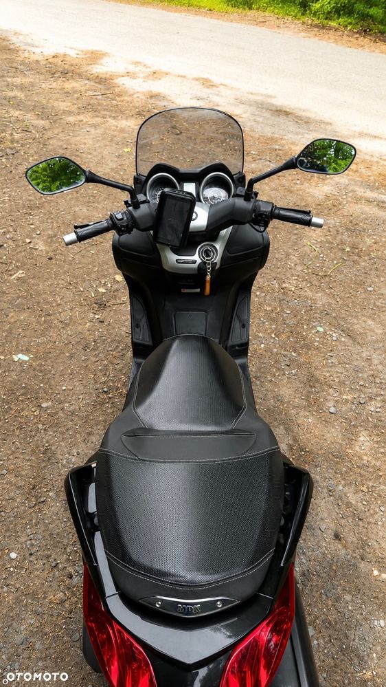 Yamaha X-max - 4