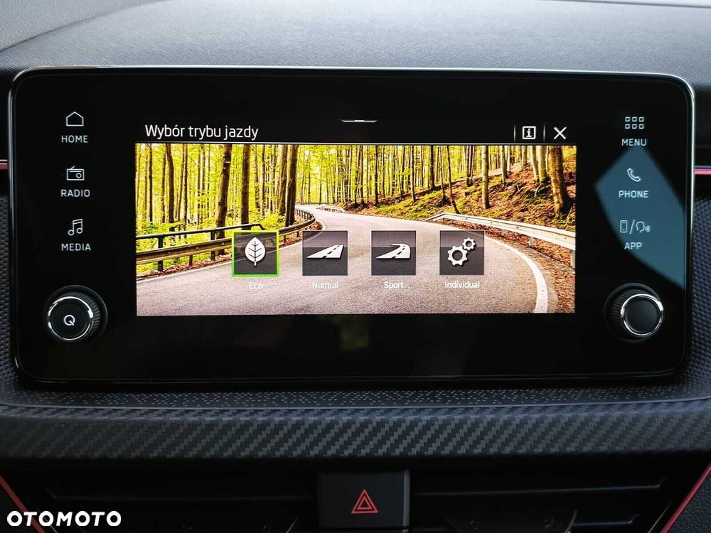 Skoda Kamiq 1.5 TSI Monte Carlo DSG - 32