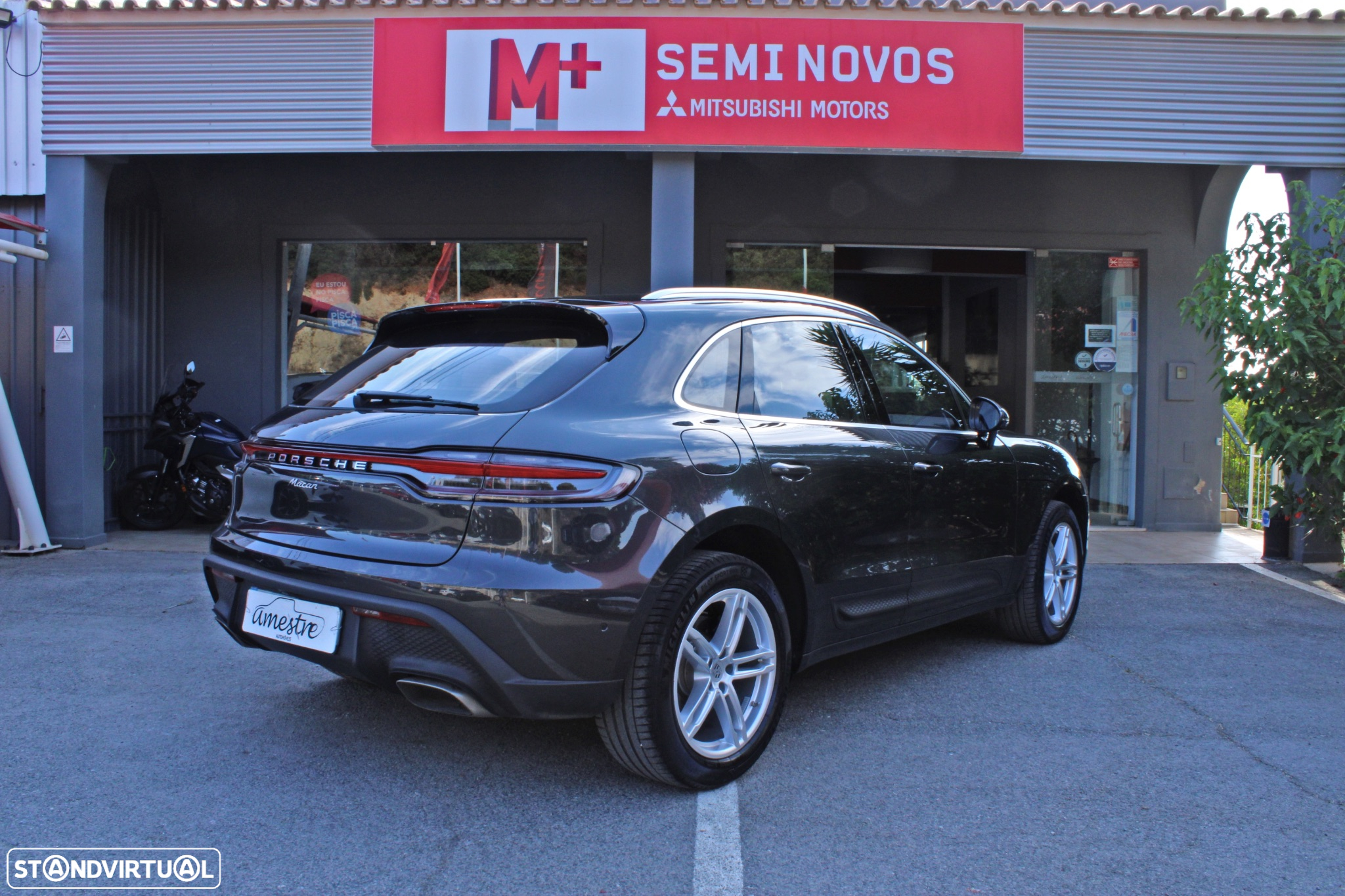 Porsche Macan Standard - 3