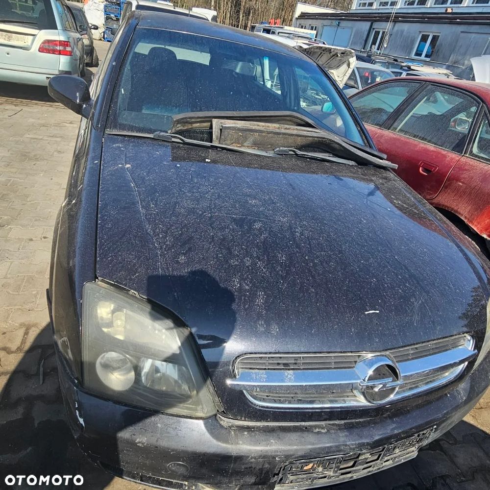 OPEL SIGNUM, kombi 2005r 1,8 B 90 kW / 122 KM (kod lak: Z20R) pojazd na części: maska, zderzak, drzwi, szyby, lusterka, chłodnica ... - 3