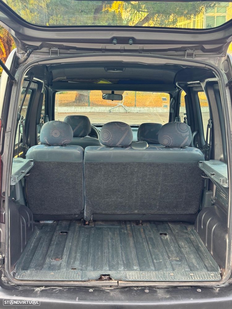 Renault Kangoo 1.4 RT Pampa - 12