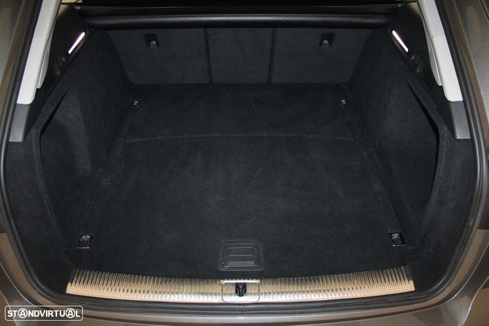 Audi A4 Avant 30 TDI S tronic — fotografia 35