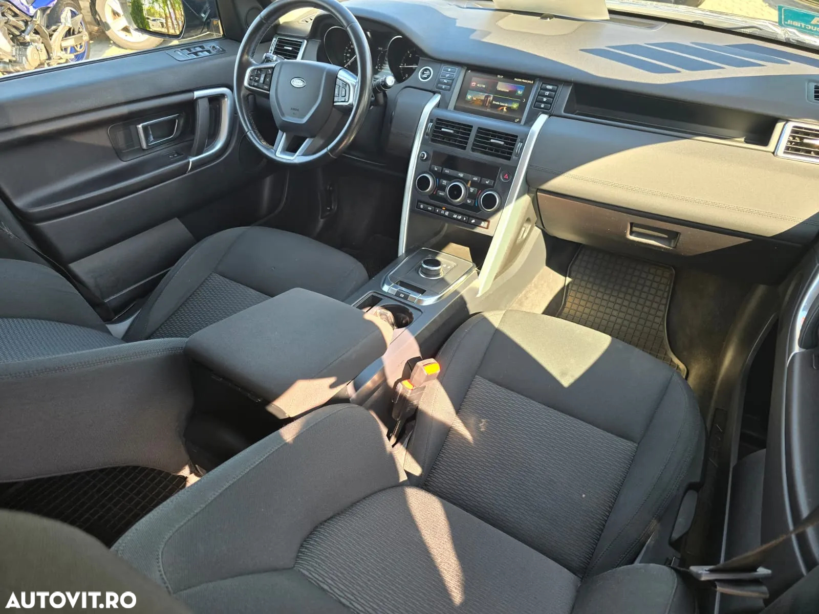 Land Rover Discovery Sport 2.0 l TD4 HSE Luxury Aut. - 8