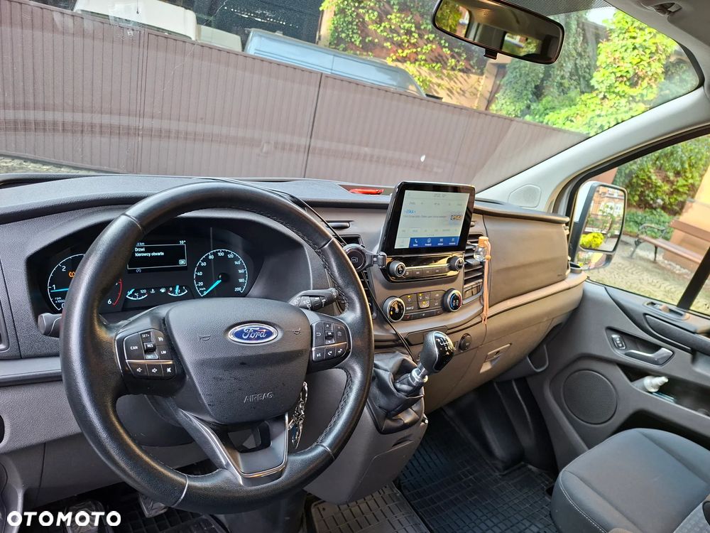 Ford Tourneo Courier - 10