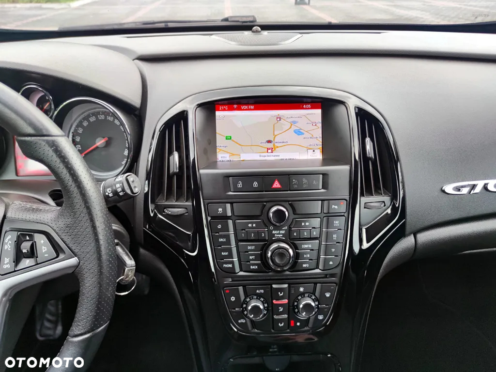 Opel Astra IV GTC 1.4 T Sport - 34