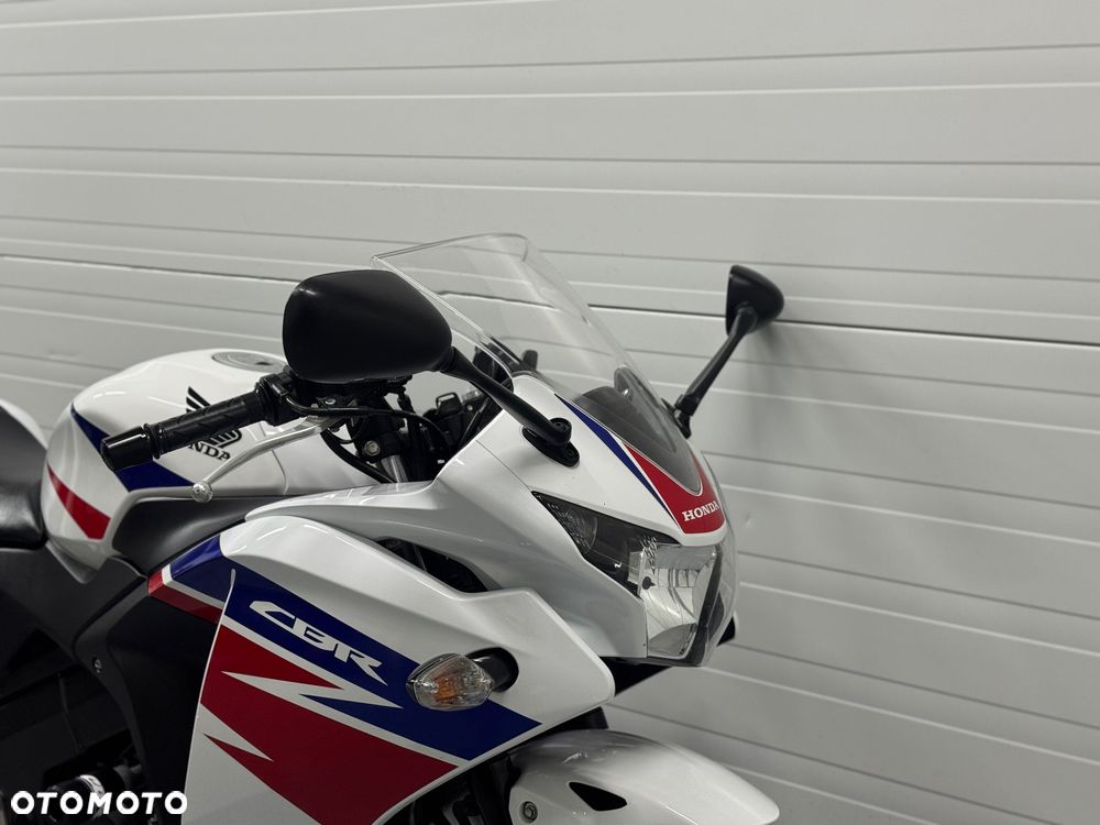 Honda CBR - 9
