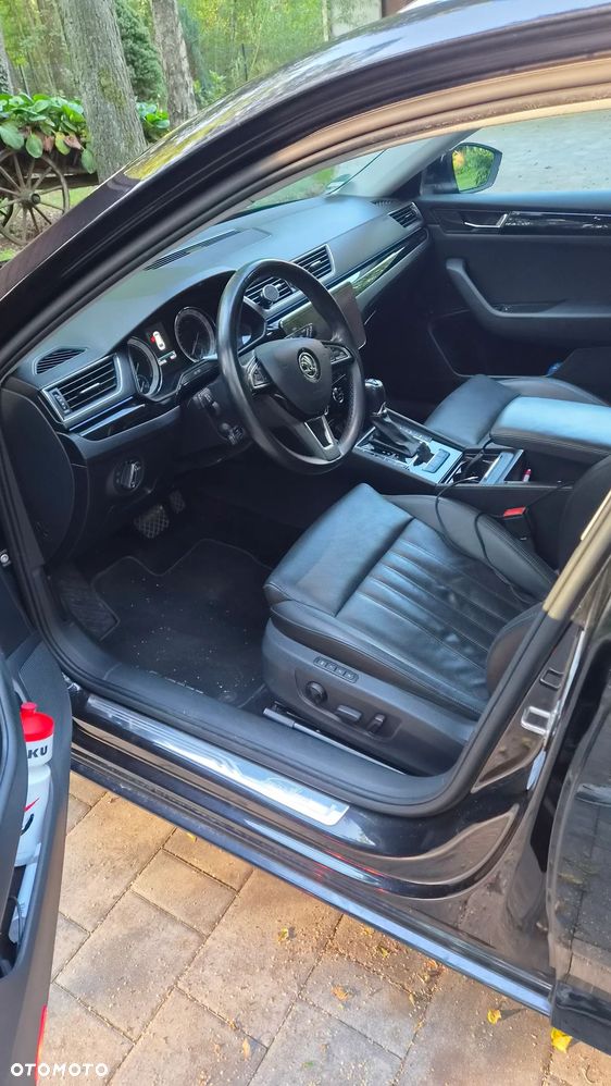 Skoda Superb 2.0 TDI 4x4 L&K DSG - 12