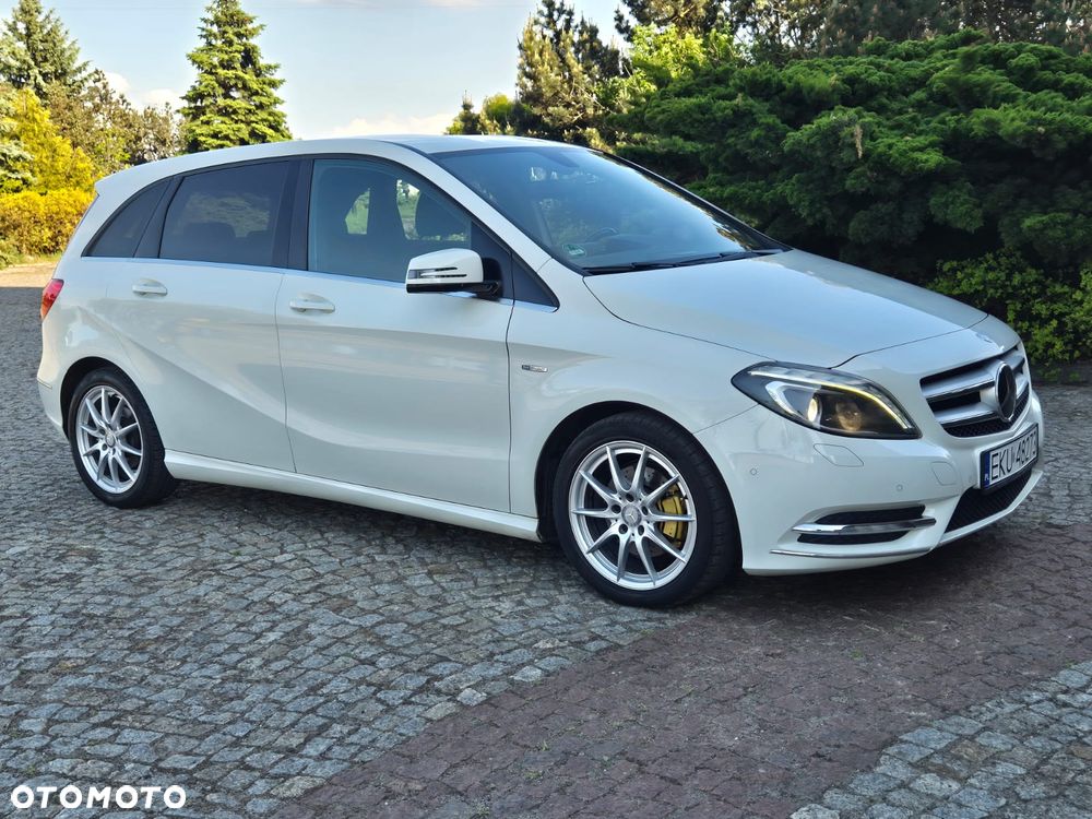 Mercedes-Benz Klasa B 180 CDI (BlueEFFICIENCY) - 15