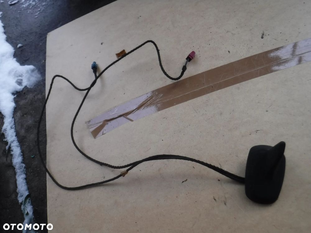 Audi Q7 4L  A8 D3 Seat Exeo A4 B7  antena GPS 4L0035503B rekin 4E0035500R 8E9035503T - 1