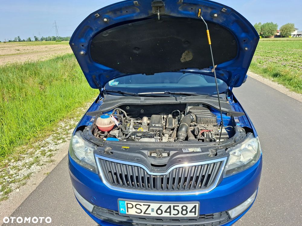 Skoda RAPID 1.2 TSI Ambition - 17