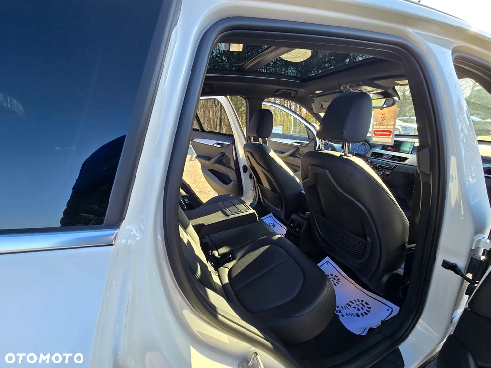 BMW X1 xDrive25i GPF xLine - 24