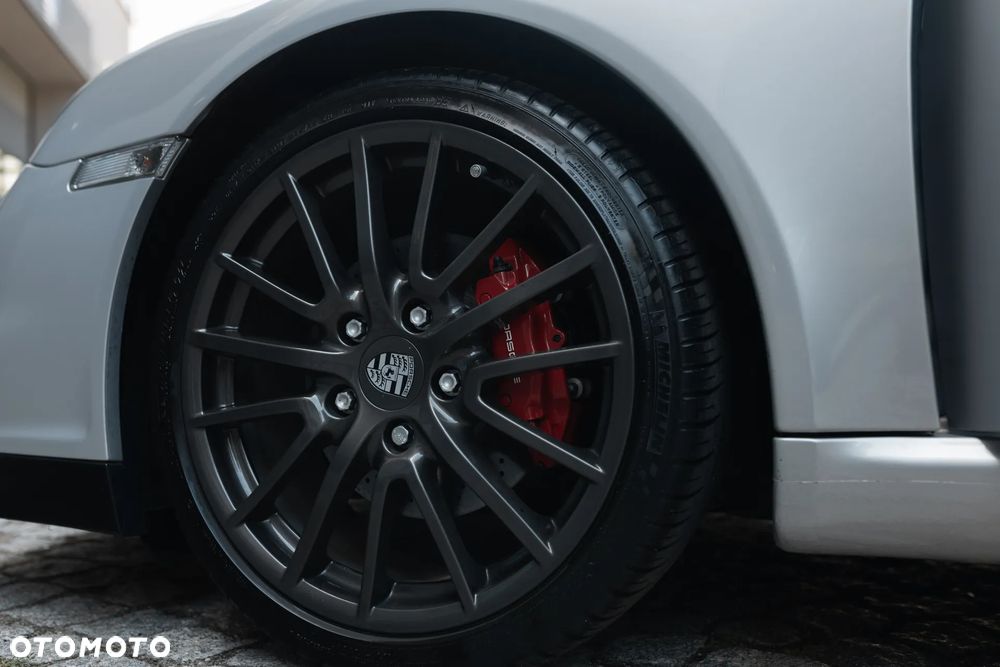 Porsche 911 Carrera Tiptronic S - 20