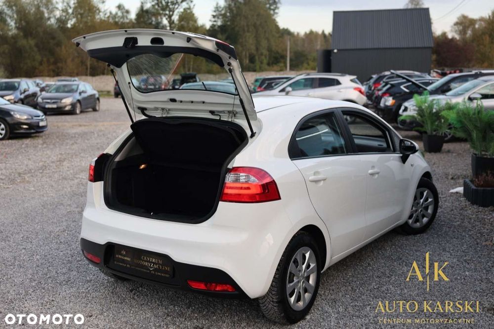 Kia Rio - 7