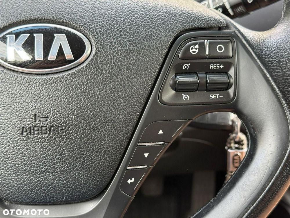 Kia Ceed - 24
