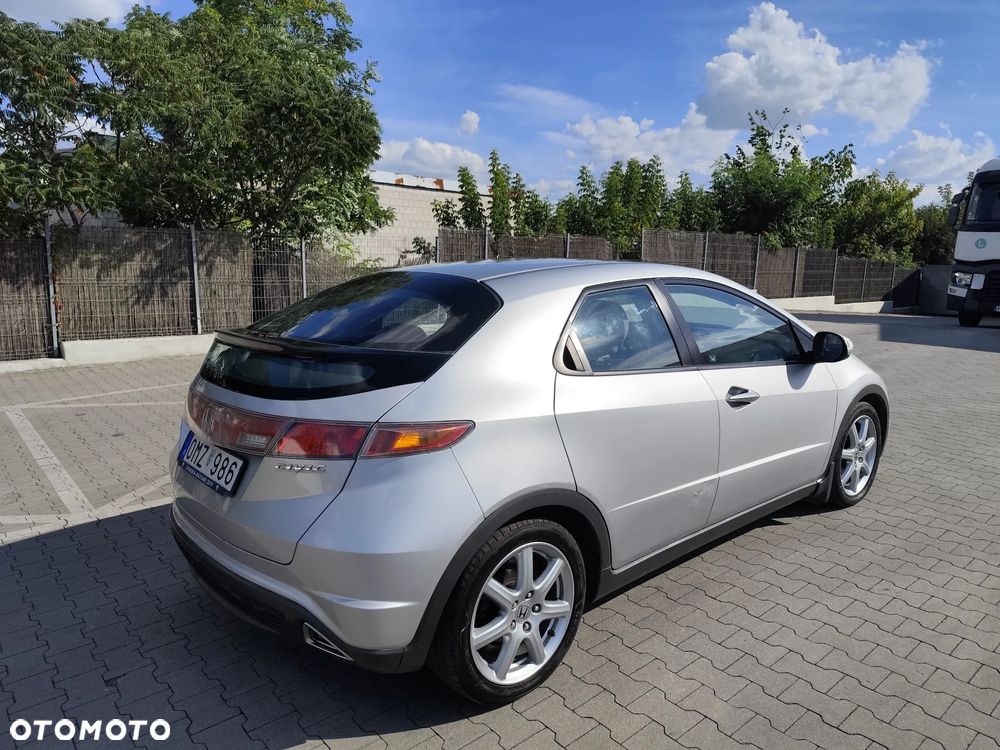 Honda Civic 1.8 Executive - 5